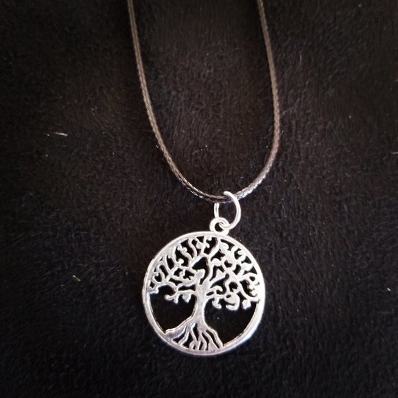 Jewelry - Picture 7 of 7